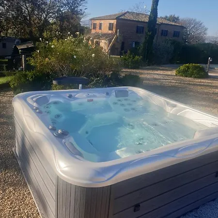 Appartamento Casale Santa Maria Nuova - Holiday With Panoramic Swimming Pool And Hydromassage Castiglione del Lago