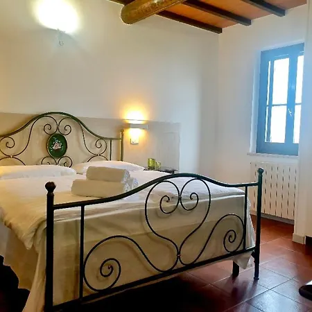Appartamento Casale Santa Maria Nuova - Holiday With Panoramic Swimming Pool And Hydromassage