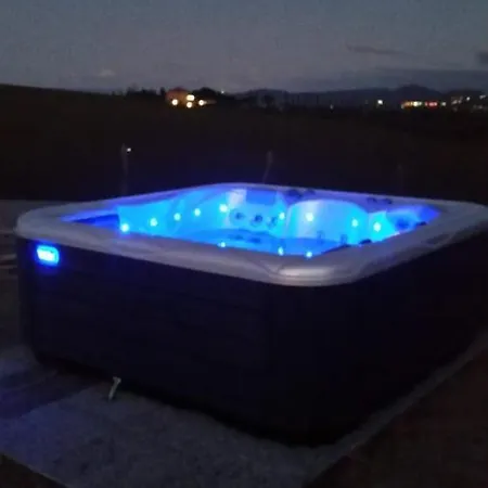 Casale Santa Maria Nuova - Holiday With Panoramic Swimming Pool And Hydromassage Appartamento