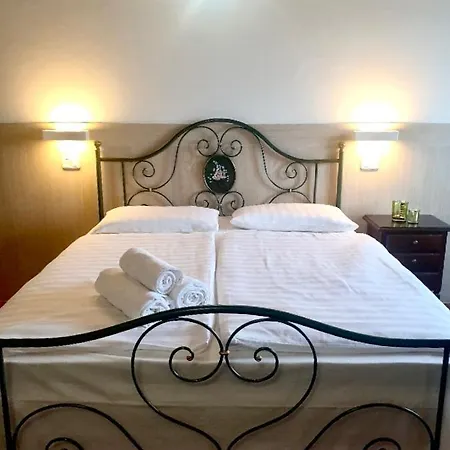 Appartamento Casale Santa Maria Nuova - Holiday With Panoramic Swimming Pool And Hydromassage *