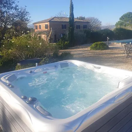 Casale Santa Maria Nuova - Holiday With Panoramic Swimming Pool And Hydromassage Appartamento Castiglione del Lago